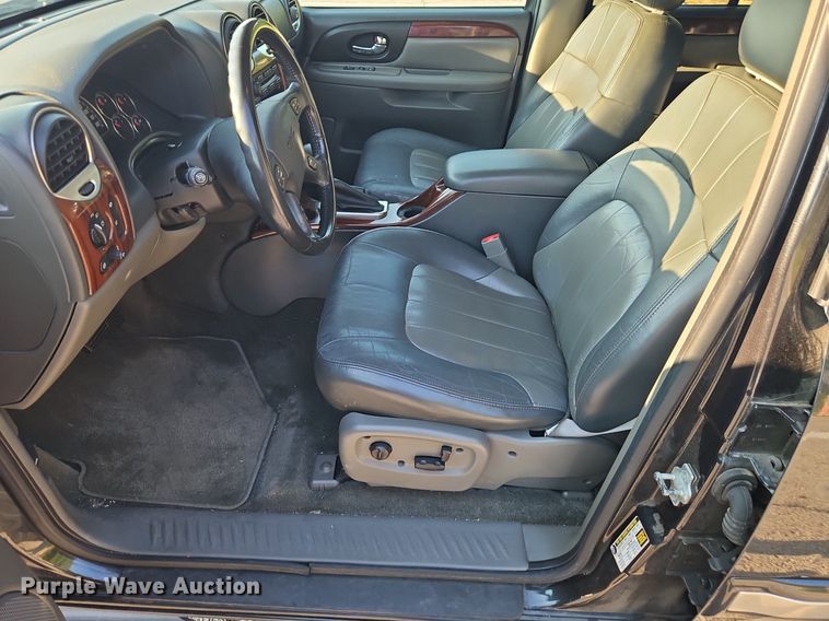 image for item EI8217 2004 GMC Envoy SUV