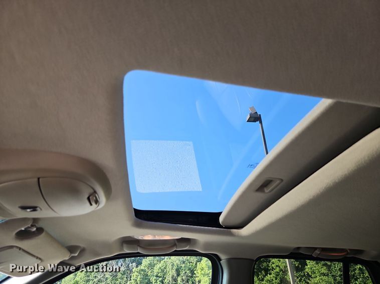 image for item EI8217 2004 GMC Envoy SUV