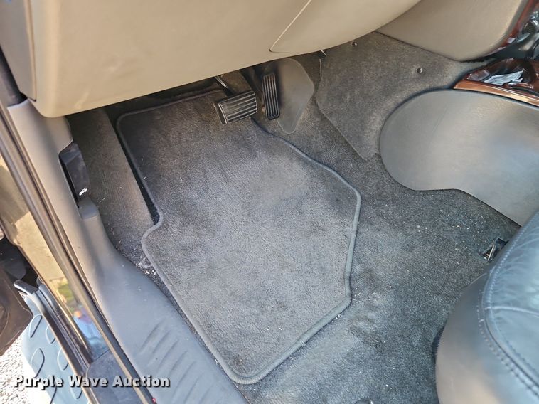 image for item EI8217 2004 GMC Envoy SUV