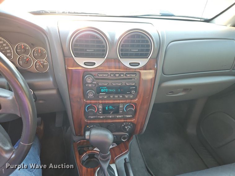 image for item EI8217 2004 GMC Envoy SUV