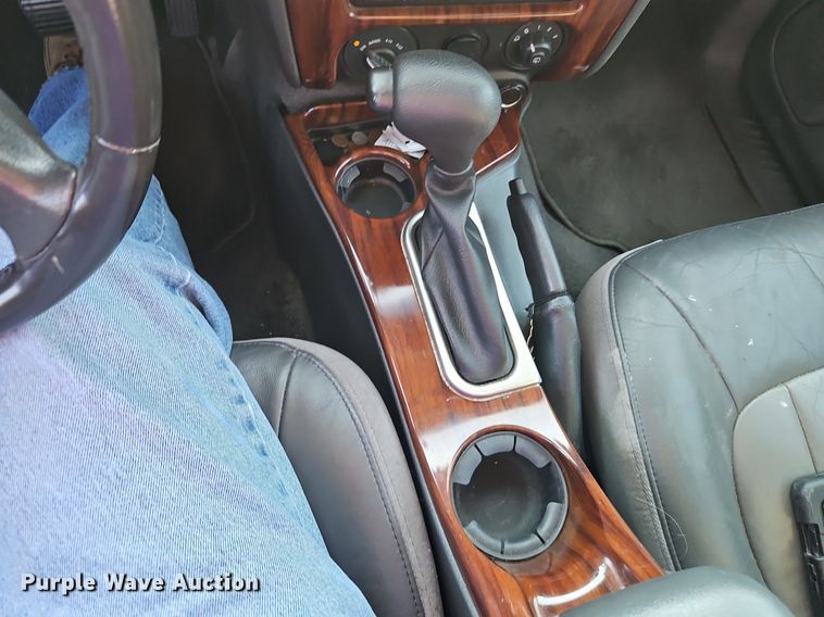 image for item EI8217 2004 GMC Envoy SUV