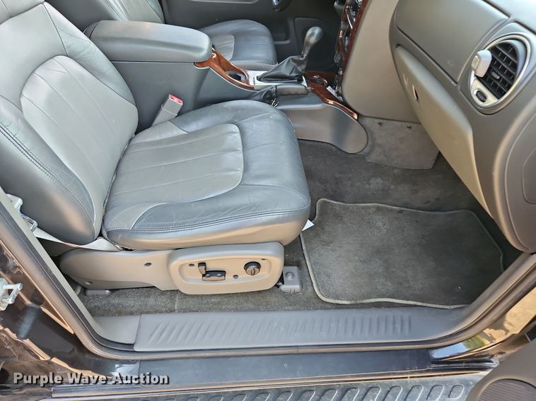 image for item EI8217 2004 GMC Envoy SUV