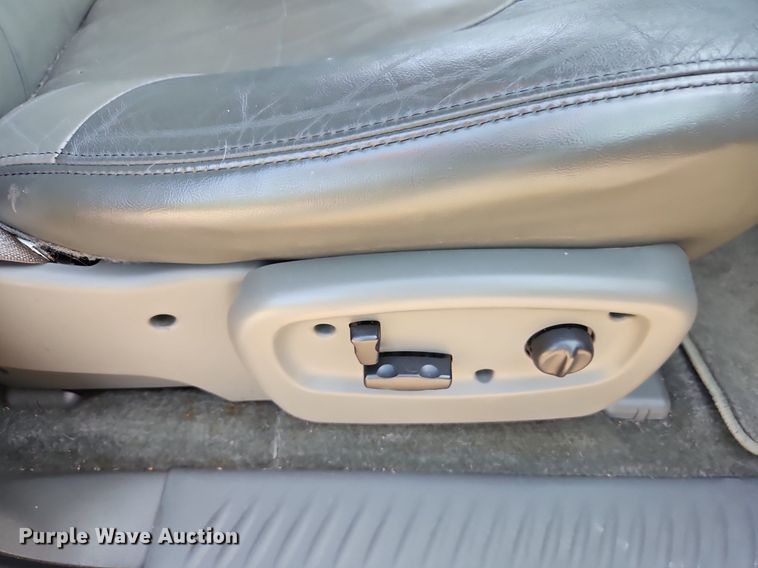 image for item EI8217 2004 GMC Envoy SUV