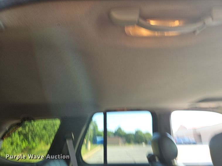 image for item EI8217 2004 GMC Envoy SUV