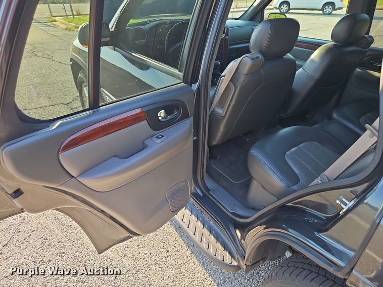 image for item EI8217 2004 GMC Envoy SUV