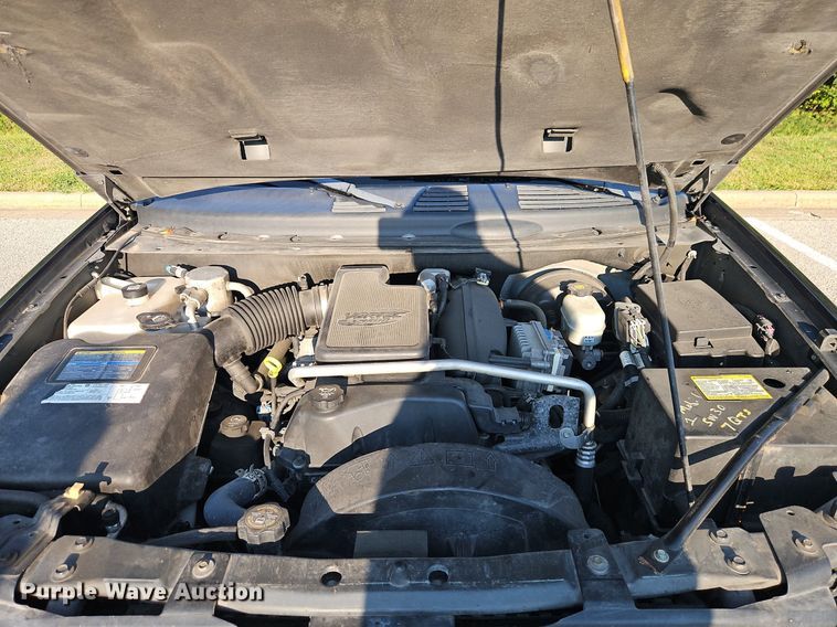 image for item EI8217 2004 GMC Envoy SUV