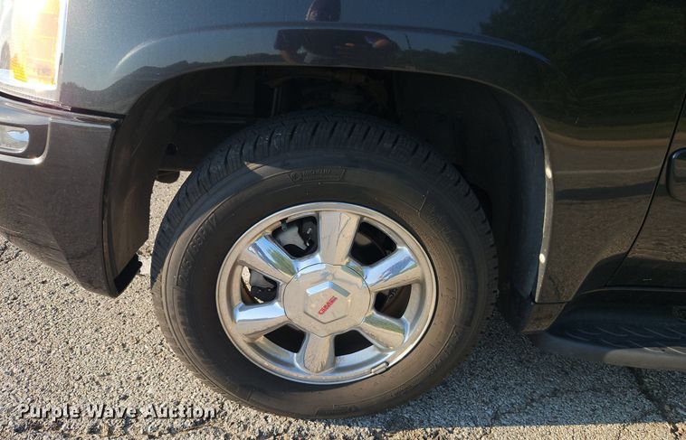 image for item EI8217 2004 GMC Envoy SUV