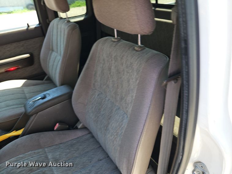 image for item EI8218 1999 Toyota  Tacoma PreRunner XtraCab pickup truck