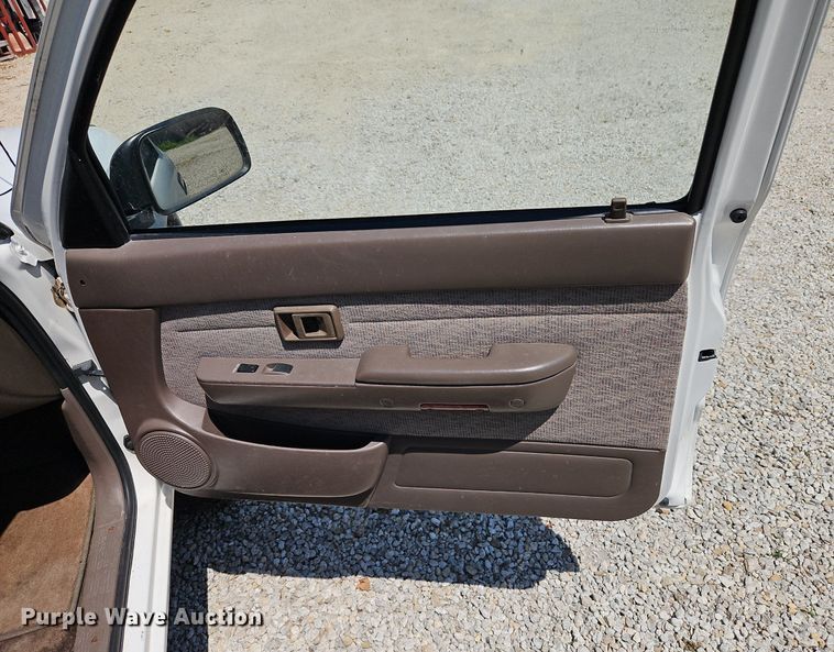 image for item EI8218 1999 Toyota  Tacoma PreRunner XtraCab pickup truck