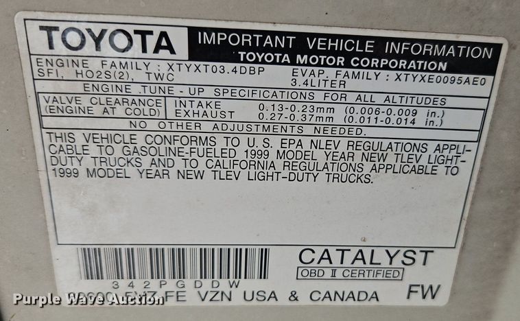 image for item EI8218 1999 Toyota  Tacoma PreRunner XtraCab pickup truck