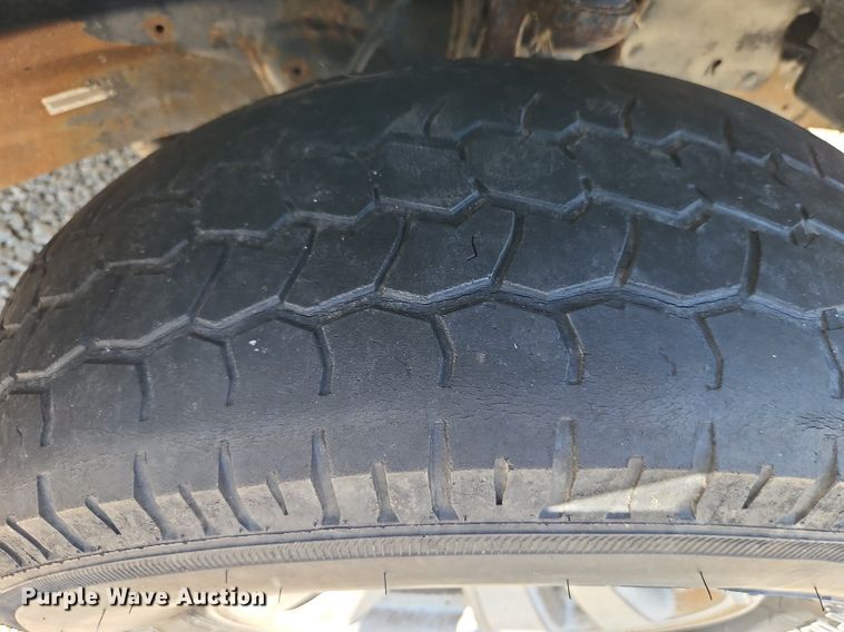 image for item EI8218 1999 Toyota  Tacoma PreRunner XtraCab pickup truck