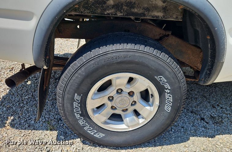 image for item EI8218 1999 Toyota  Tacoma PreRunner XtraCab pickup truck