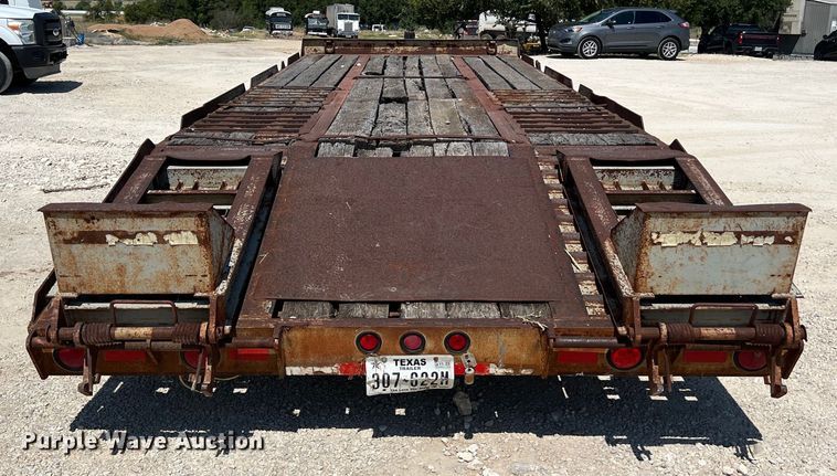 image for item EJ2863 1998 Interstate 40DLA equipment trailer