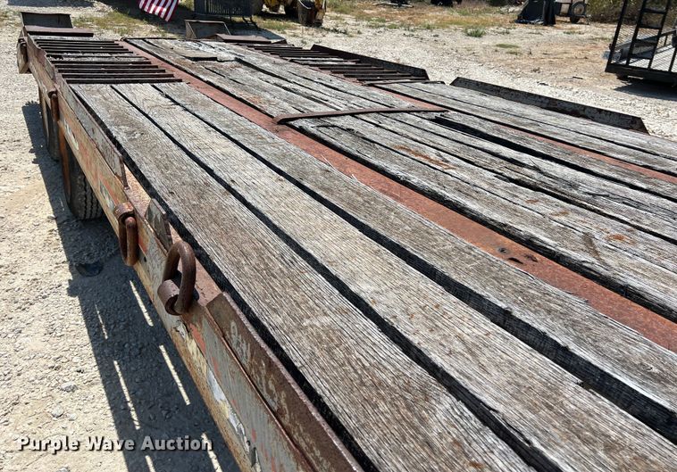 image for item EJ2863 1998 Interstate 40DLA equipment trailer