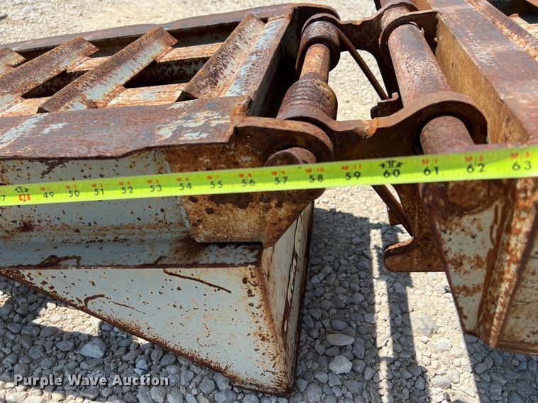 image for item EJ2863 1998 Interstate 40DLA equipment trailer