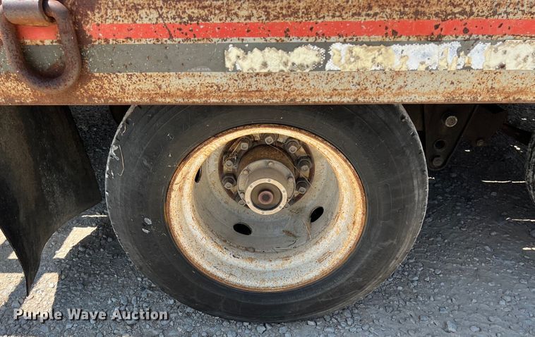 image for item EJ2863 1998 Interstate 40DLA equipment trailer