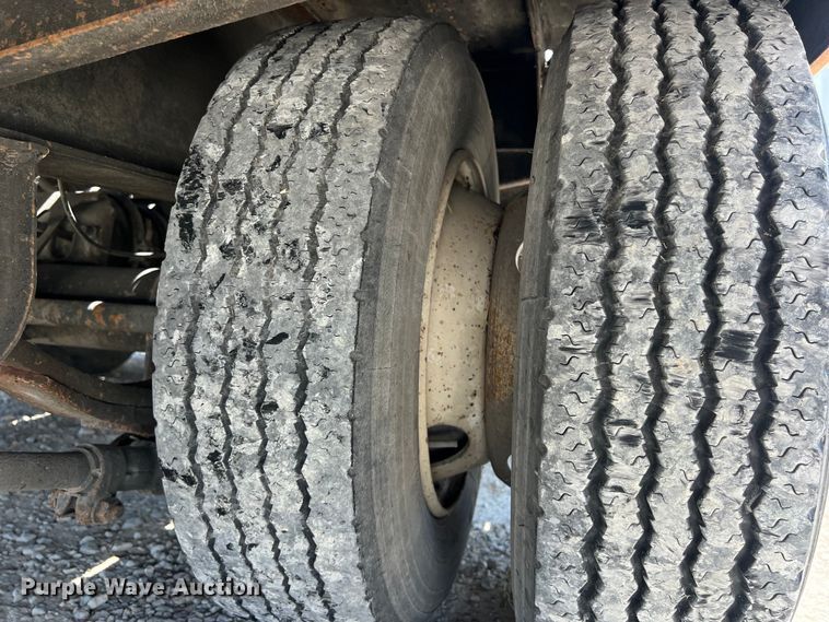 image for item EJ2863 1998 Interstate 40DLA equipment trailer