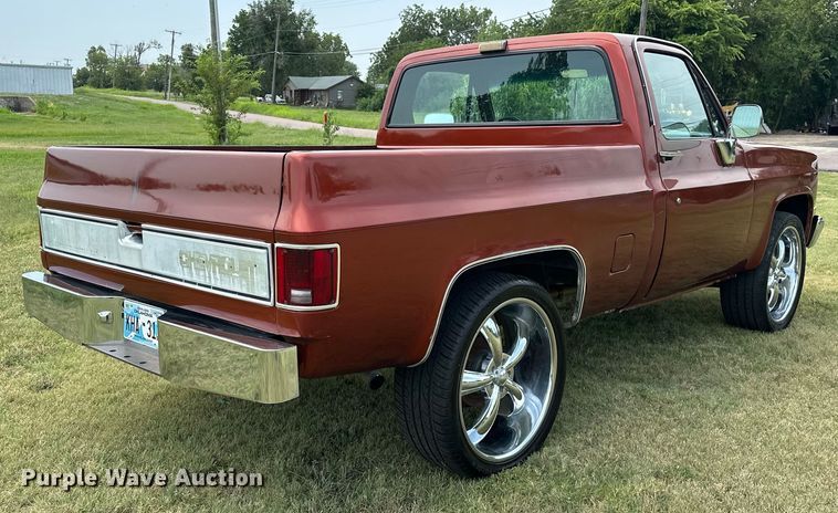 image for item EJ4476 1986 Chevrolet  C10 pickup truck