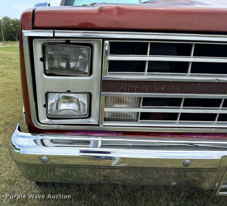 image for item EJ4476 1986 Chevrolet  C10 pickup truck