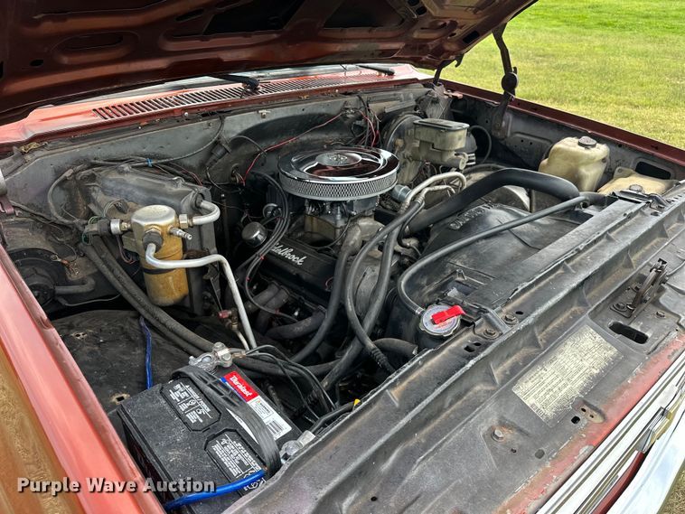 image for item EJ4476 1986 Chevrolet  C10 pickup truck