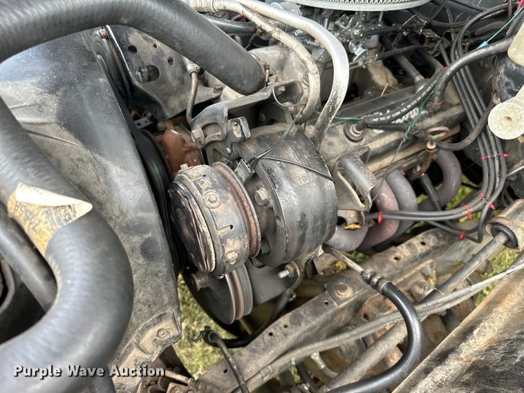 image for item EJ4476 1986 Chevrolet  C10 pickup truck