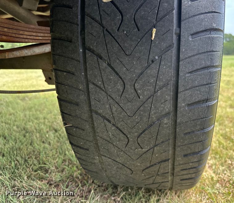 image for item EJ4476 1986 Chevrolet  C10 pickup truck