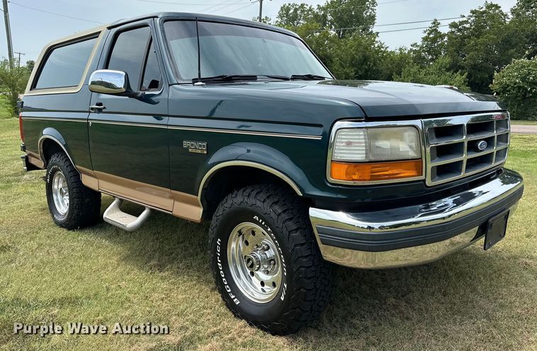 image for item EJ4477 1995 Ford Bronco  SUV