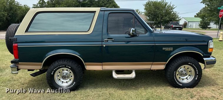 image for item EJ4477 1995 Ford Bronco  SUV