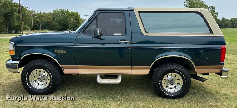 image for item EJ4477 1995 Ford Bronco  SUV
