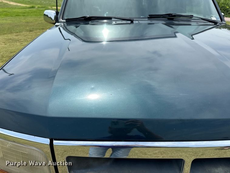 image for item EJ4477 1995 Ford Bronco  SUV