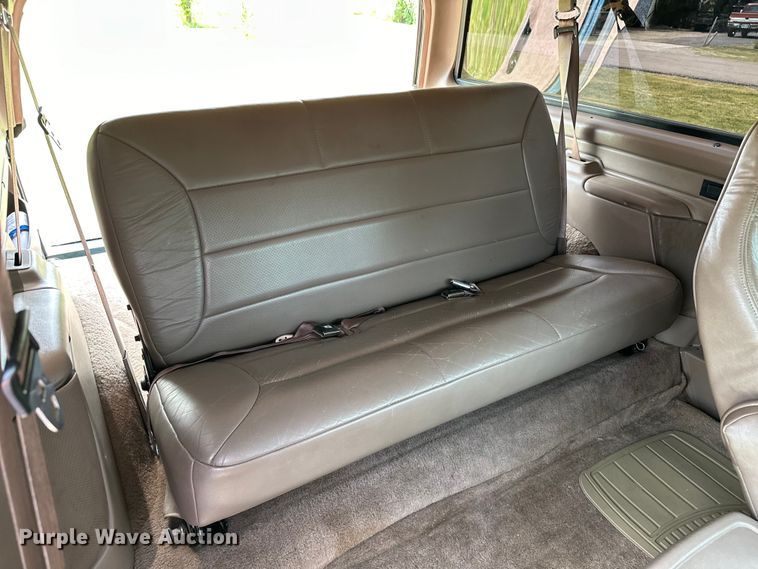 image for item EJ4477 1995 Ford Bronco  SUV