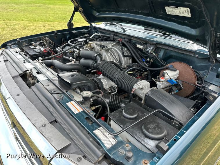 image for item EJ4477 1995 Ford Bronco  SUV