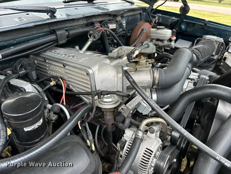 image for item EJ4477 1995 Ford Bronco  SUV