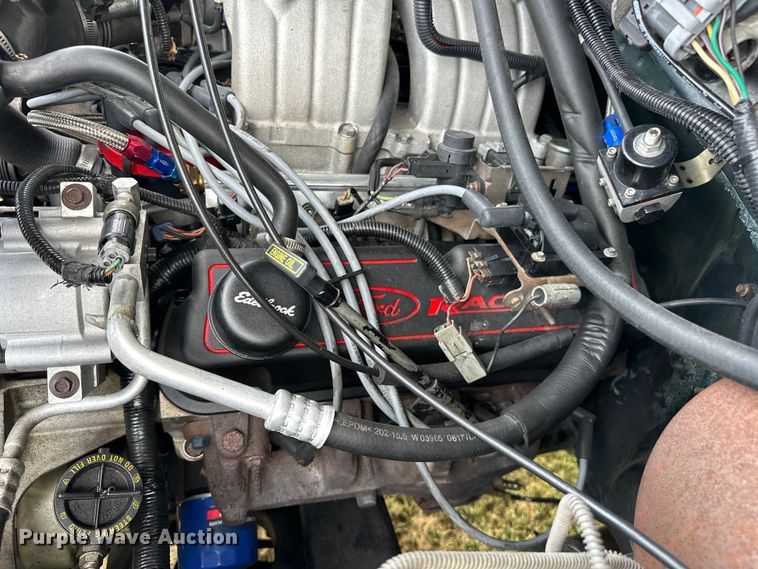 image for item EJ4477 1995 Ford Bronco  SUV