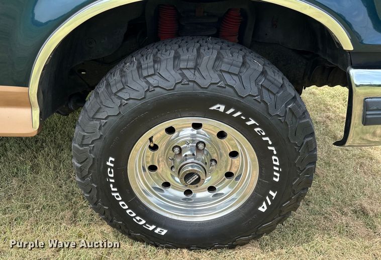 image for item EJ4477 1995 Ford Bronco  SUV