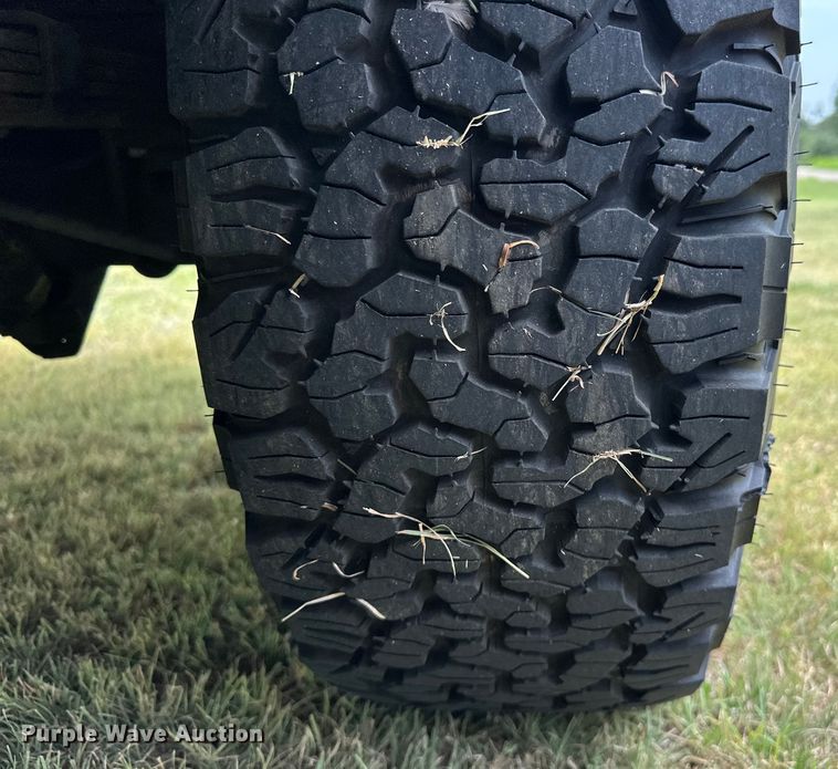 image for item EJ4477 1995 Ford Bronco  SUV