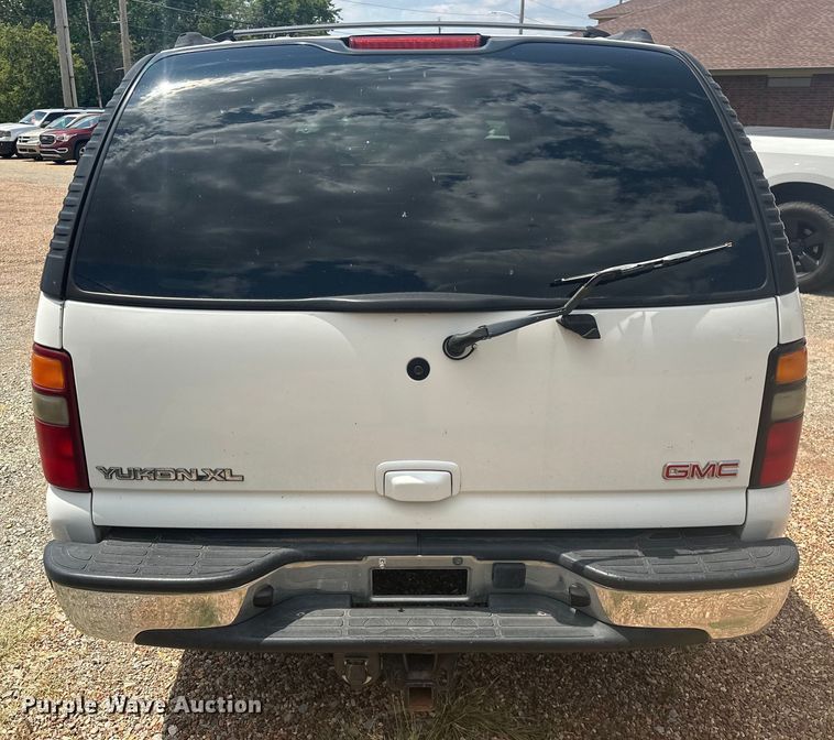 image for item EJ4485 2004 GMC Yukon 1500 SUV