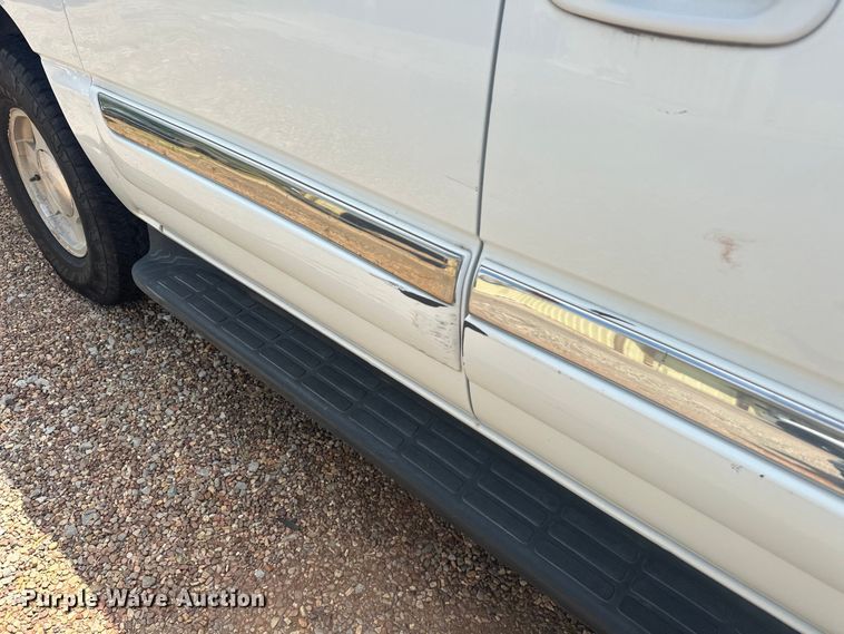 image for item EJ4485 2004 GMC Yukon 1500 SUV