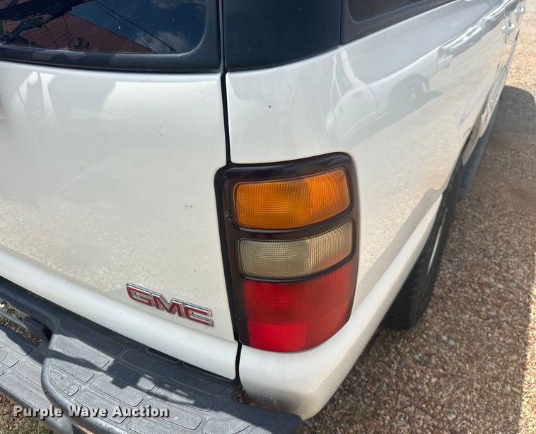 image for item EJ4485 2004 GMC Yukon 1500 SUV
