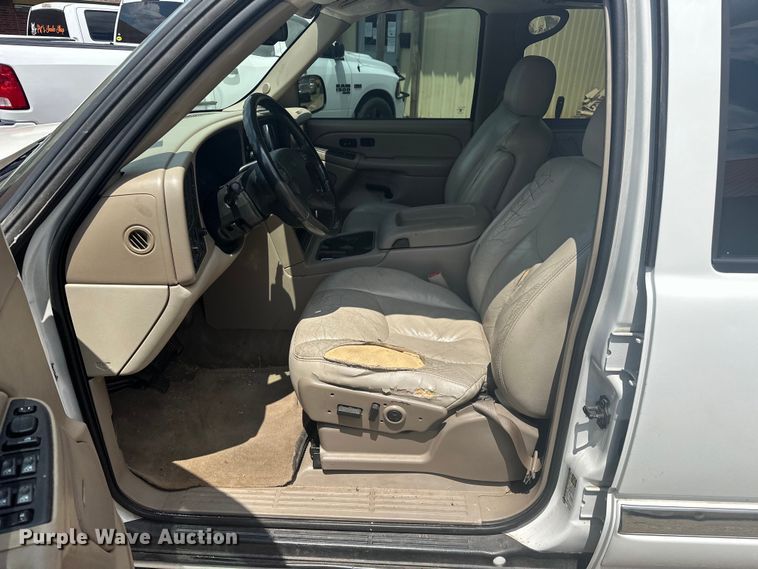 image for item EJ4485 2004 GMC Yukon 1500 SUV