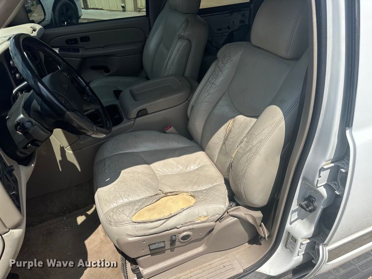 image for item EJ4485 2004 GMC Yukon 1500 SUV