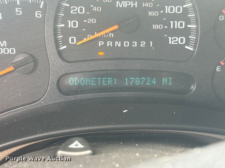 image for item EJ4485 2004 GMC Yukon 1500 SUV