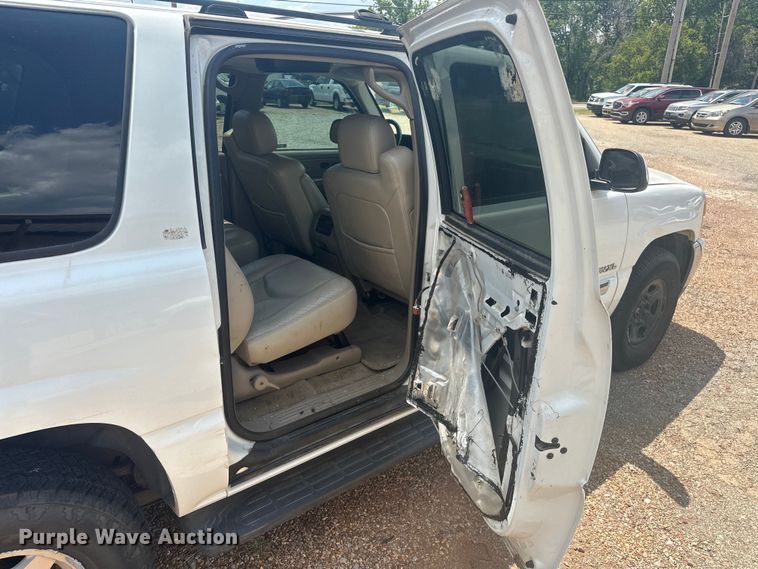 image for item EJ4485 2004 GMC Yukon 1500 SUV