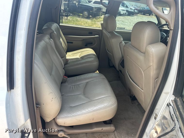 image for item EJ4485 2004 GMC Yukon 1500 SUV