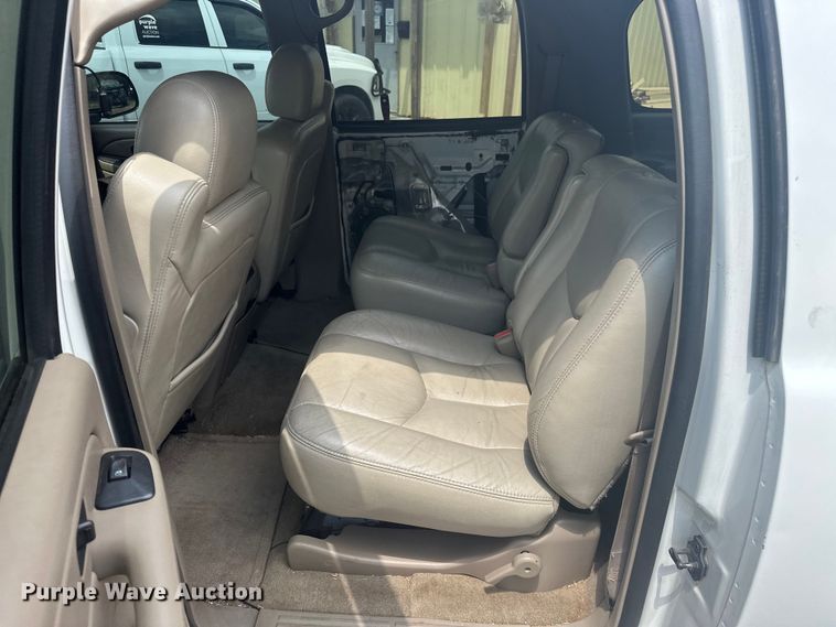 image for item EJ4485 2004 GMC Yukon 1500 SUV