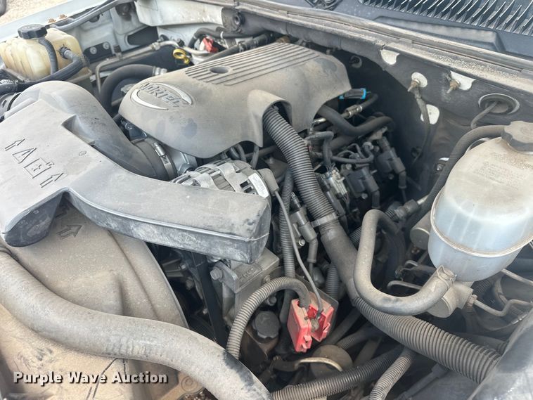 image for item EJ4485 2004 GMC Yukon 1500 SUV