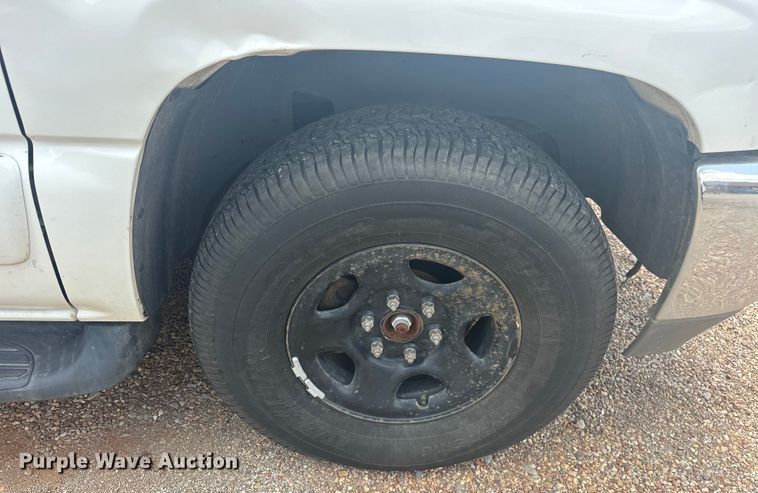 image for item EJ4485 2004 GMC Yukon 1500 SUV