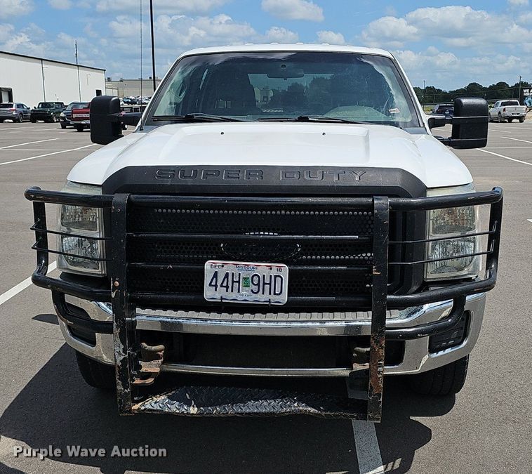 image for item EJ5822 2014 Ford  F250 Super Duty XL Crew Cab pickup truck