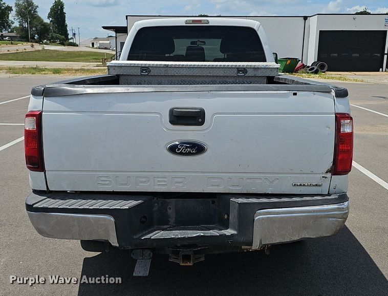 image for item EJ5822 2014 Ford  F250 Super Duty XL Crew Cab pickup truck