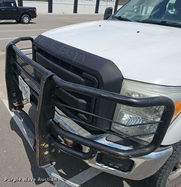 image for item EJ5822 2014 Ford  F250 Super Duty XL Crew Cab pickup truck